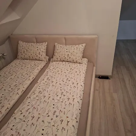 Vip-pokoje,sniadanie, Apartment *